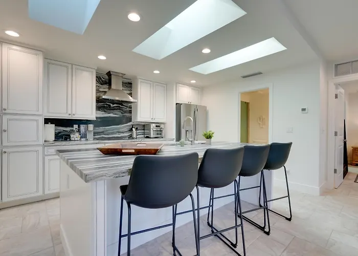 Luxe Getaway W/ Fire Pit - Near Tpc Scottsdale! Phoenix