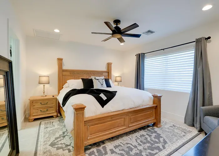 Luxe Getaway W/ Fire Pit - Near Tpc Scottsdale!