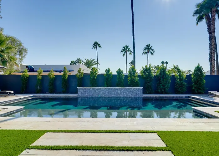 Dom wakacyjny Luxe Getaway W/ Fire Pit - Near Tpc Scottsdale! Phoenix